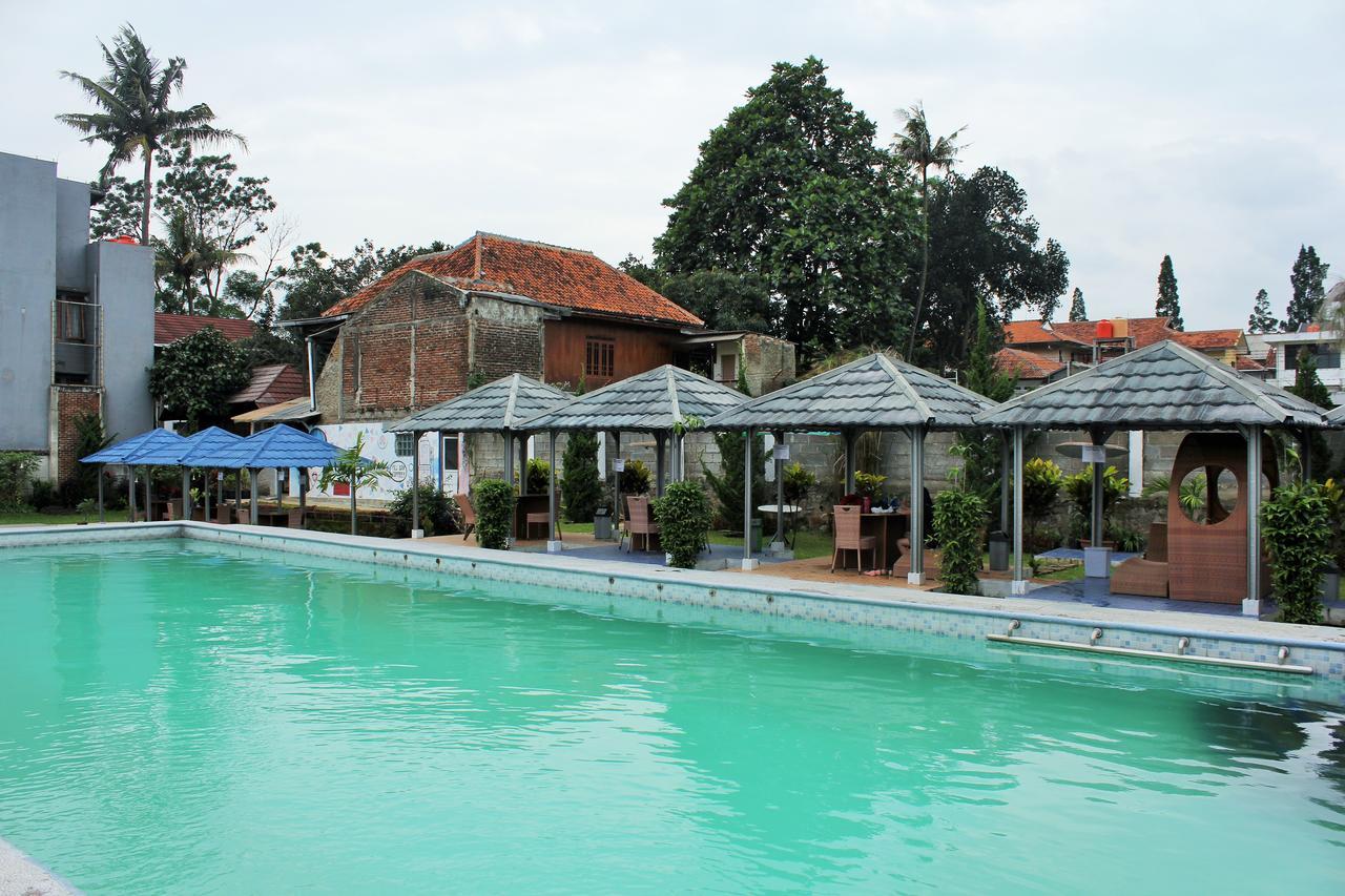 Reddoorz Hostel @ Dago 2 Bandung Extérieur photo