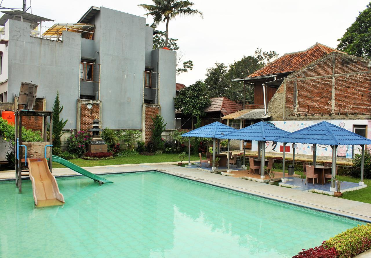 Reddoorz Hostel @ Dago 2 Bandung Extérieur photo