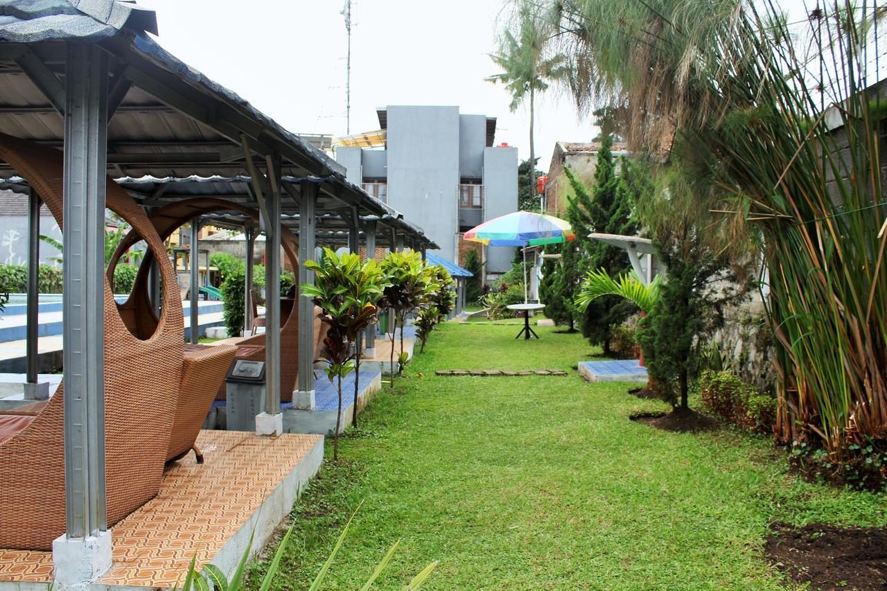 Reddoorz Hostel @ Dago 2 Bandung Extérieur photo