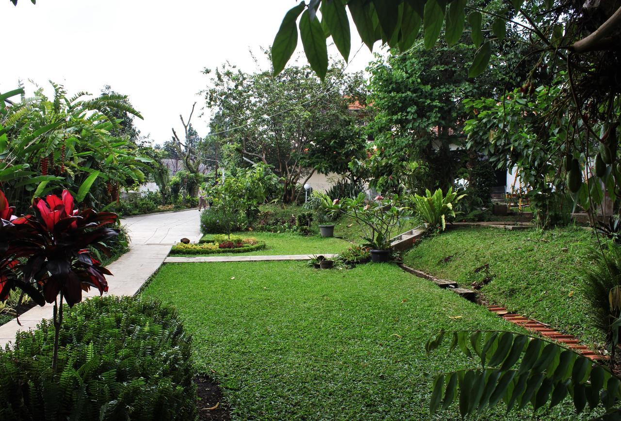 Reddoorz Hostel @ Dago 2 Bandung Extérieur photo