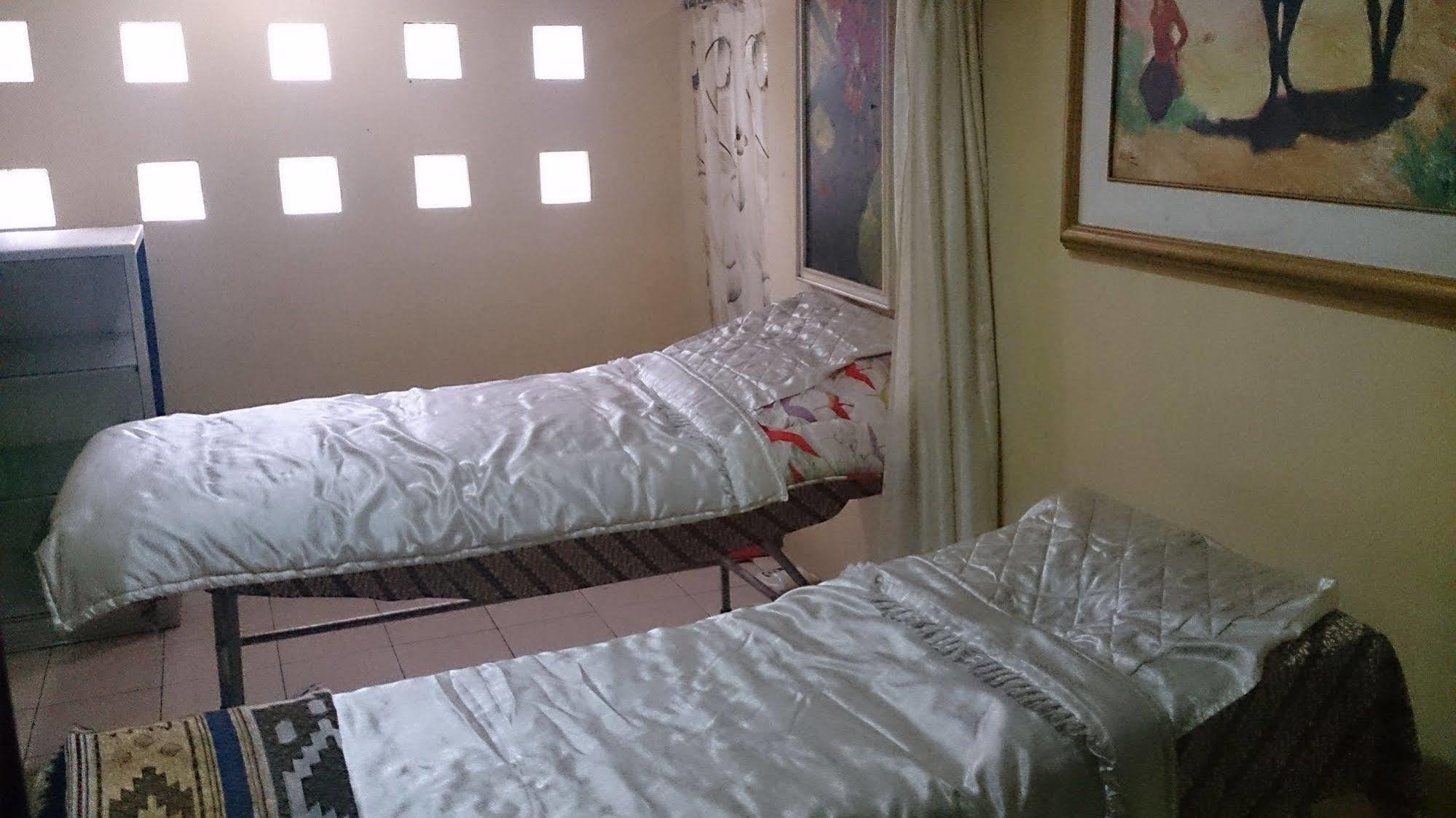 Reddoorz Hostel @ Dago 2 Bandung Extérieur photo
