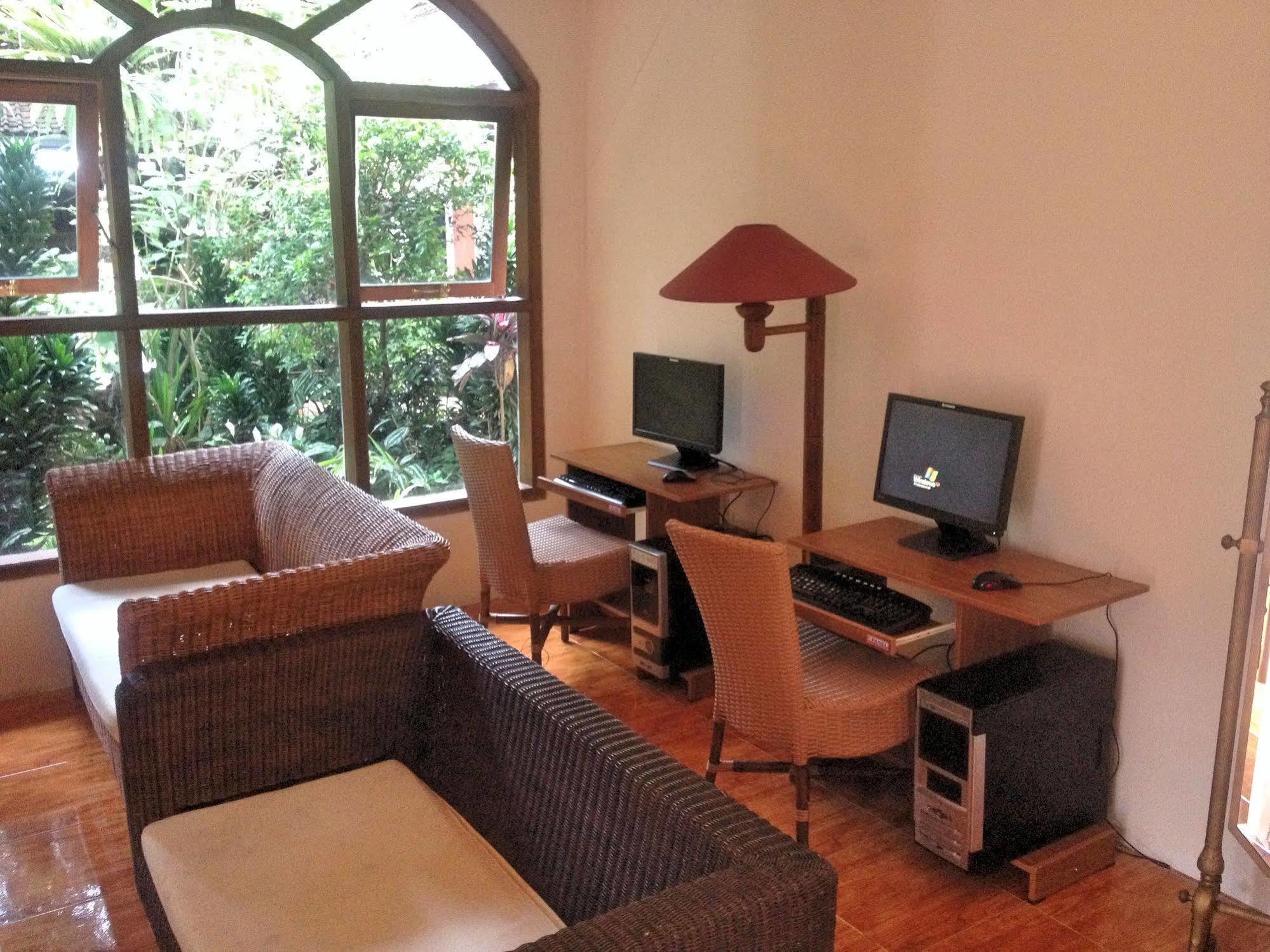 Reddoorz Hostel @ Dago 2 Bandung Extérieur photo