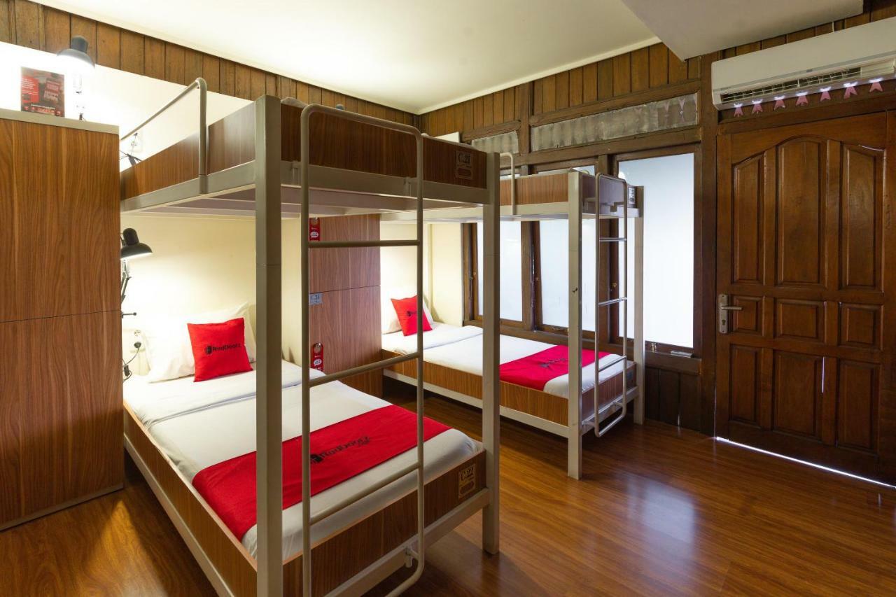 Reddoorz Hostel @ Dago 2 Bandung Extérieur photo